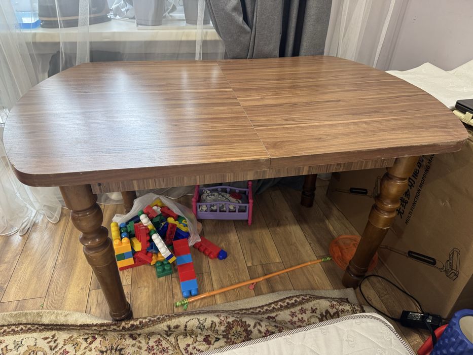 Отдам бесплатно стол