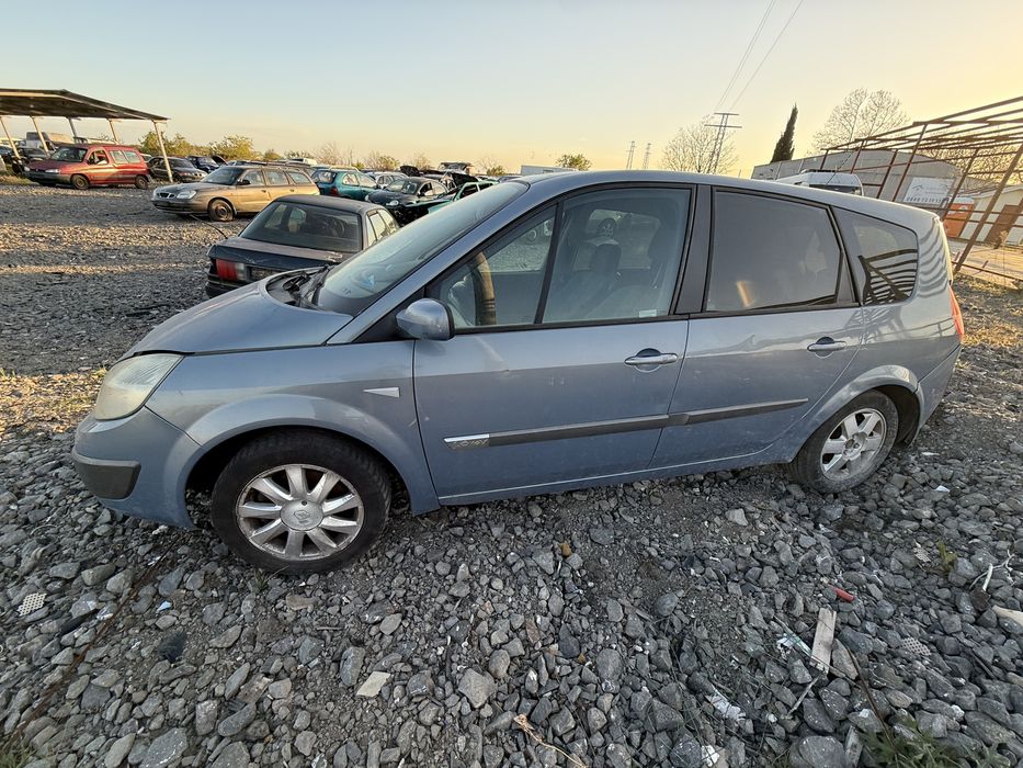 Рено меган Сценик 1.6 бензин на части