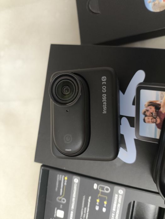 Экшен камера insta360go3s 64gb