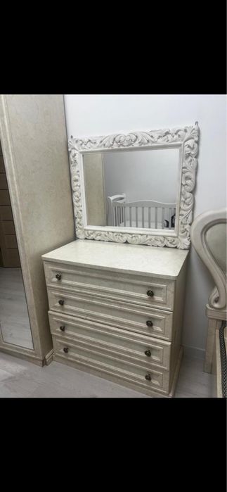 Срочно продам спальный гарнитур