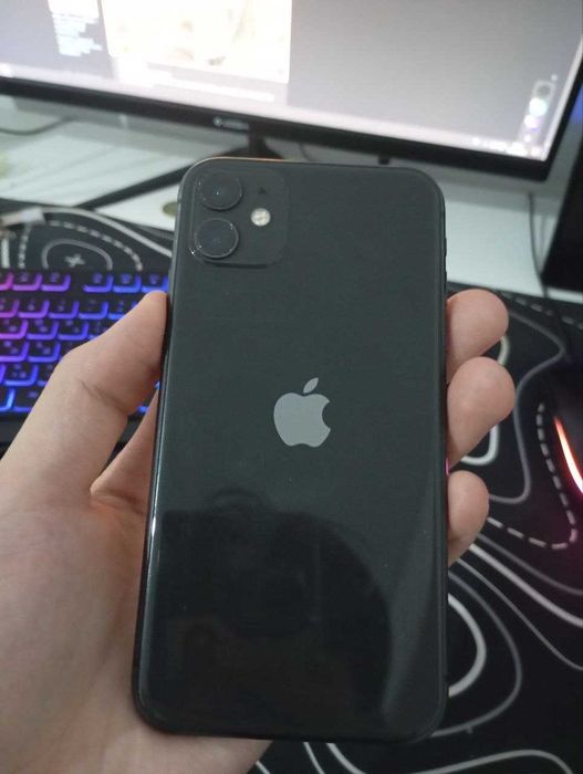 Продам или обменяю iPhone 11 (64 GB)