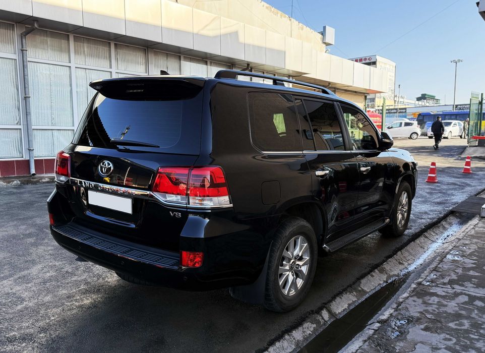 продается Toyota Land Cruiser 200 SFX 95 срочно! SOTILADI!