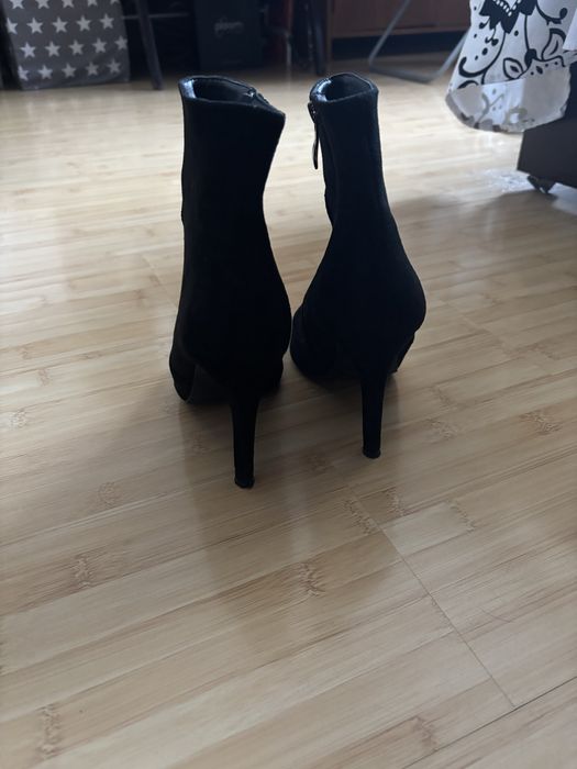 Botine cu toc inalt stiletto!