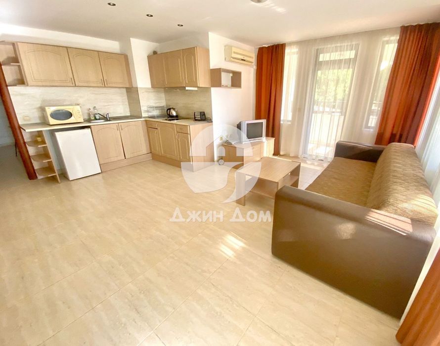 Продава се Двустаен апартамент в Свети Влас - 80 кв.м за 1238 €/кв.м - Снимка #2
