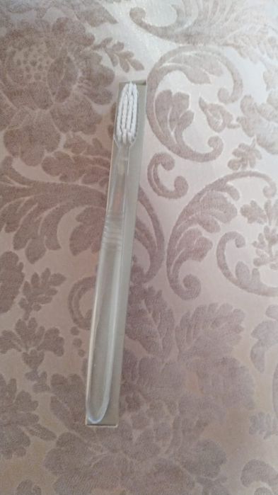 Зубные щетки новые в упаковке