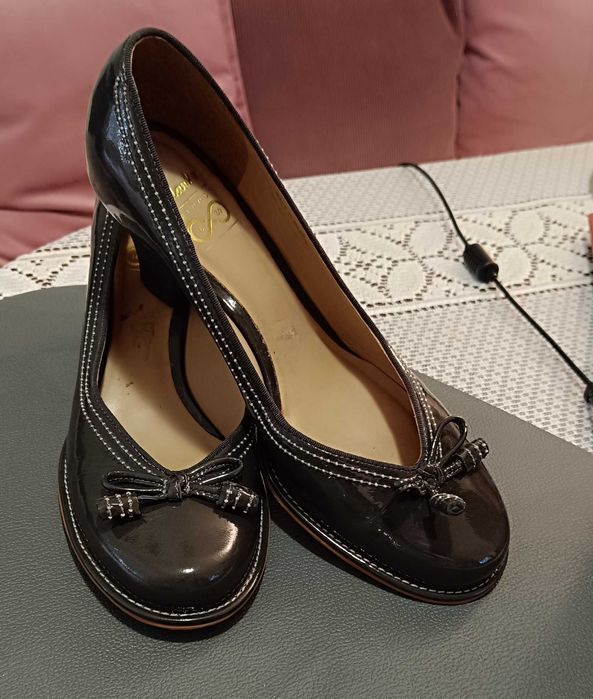 Дамски обувки Clarks /нови/