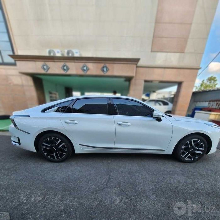 Kia K8 1.6 Turbo Hybrid Best Selection