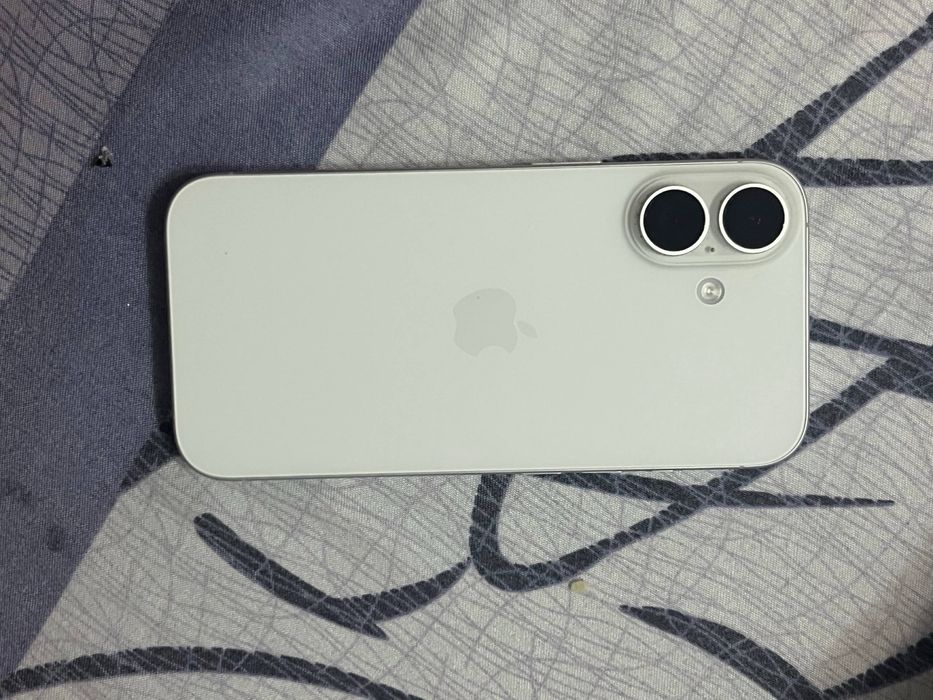 Продам iphone 16