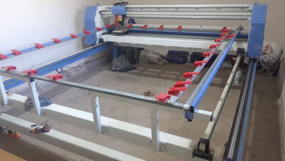 Курпа тикиш машинаси