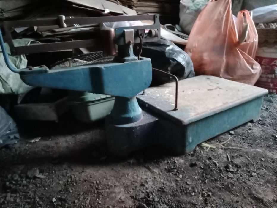 Продаю весы СССР рабочие