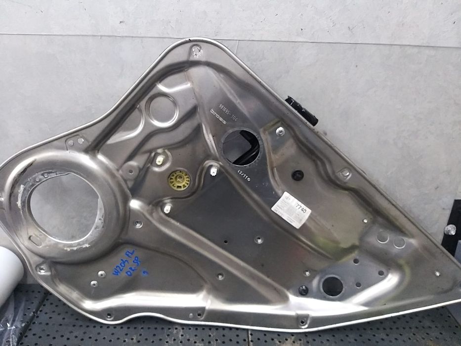 Macara geam electric dreapta spate mercedes c class w204 981695104