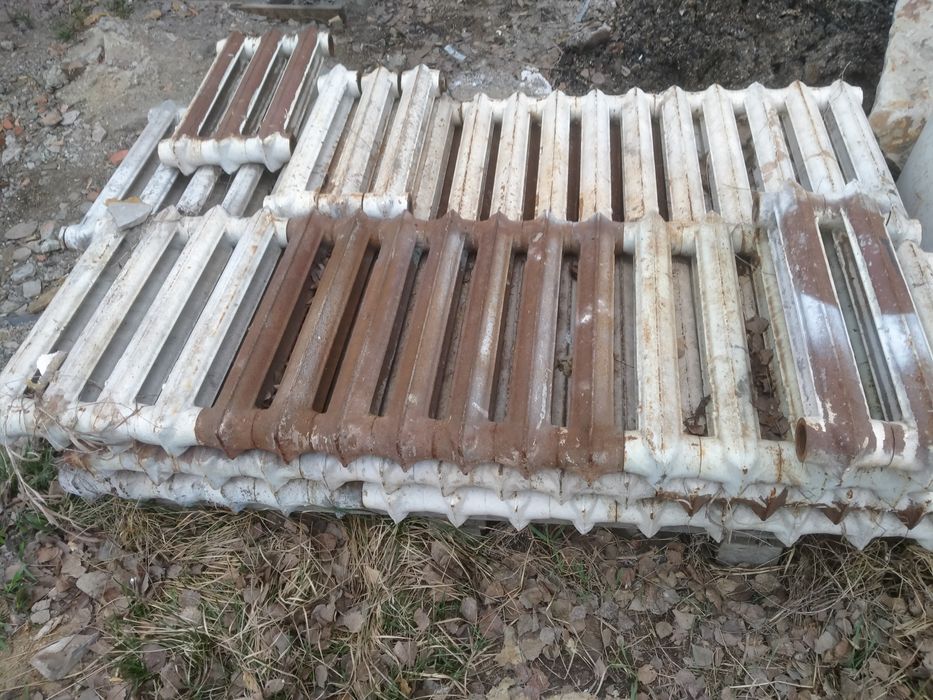 Продам чугунные батареи