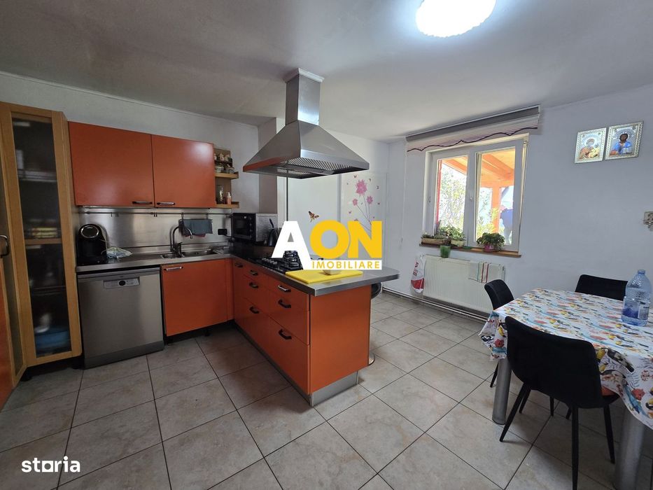 Casa 5 Camere, 2 Bai, 600mp Teren, Zona Oarda