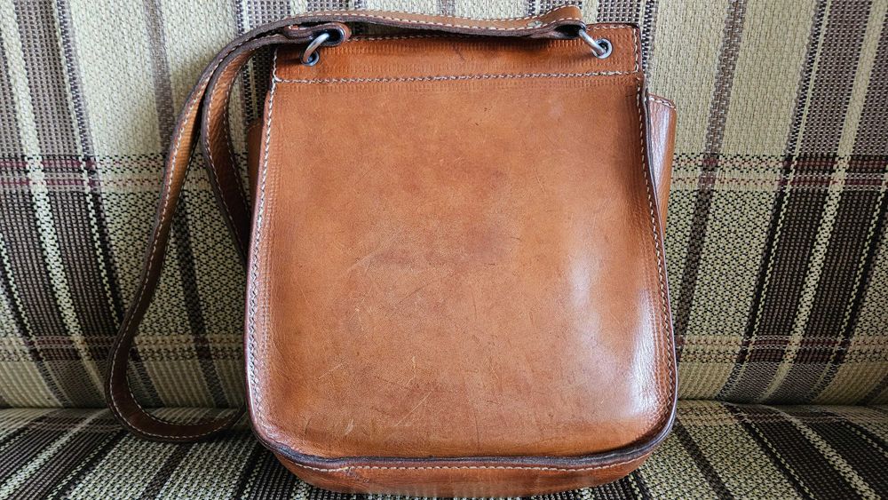 Geantă Vintage din Piele Naturală – Stare Impecabilă – Încap Tablete 11" / Agende A5