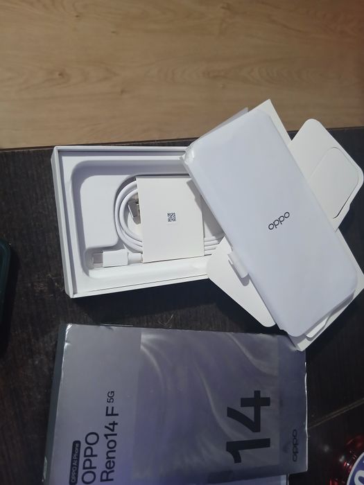 Oppo reno 14 Fg5