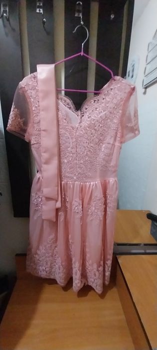 Праздничное платье на девочку