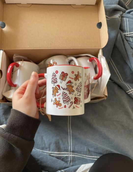 Set 5 Christmas mugs