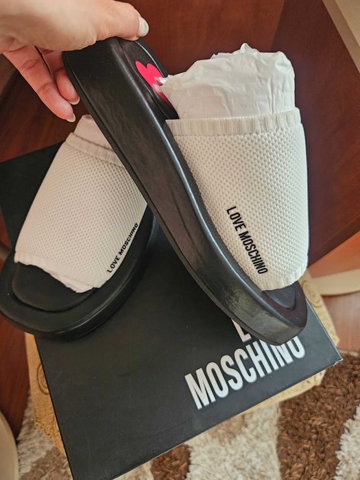 Чехли Love Moschino