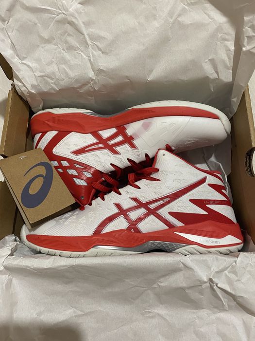 ASICS кроссовки для спорта — 40 размер универсал))