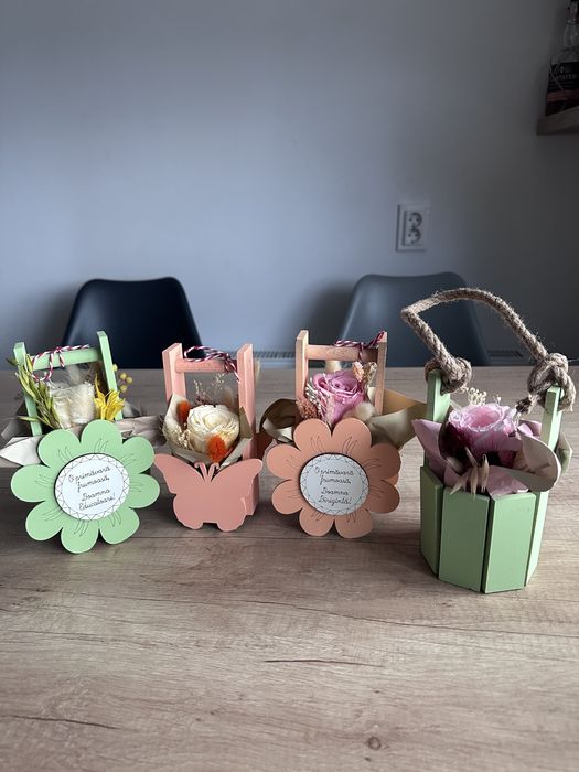 Martisoare educatoare, invatatoare, mama