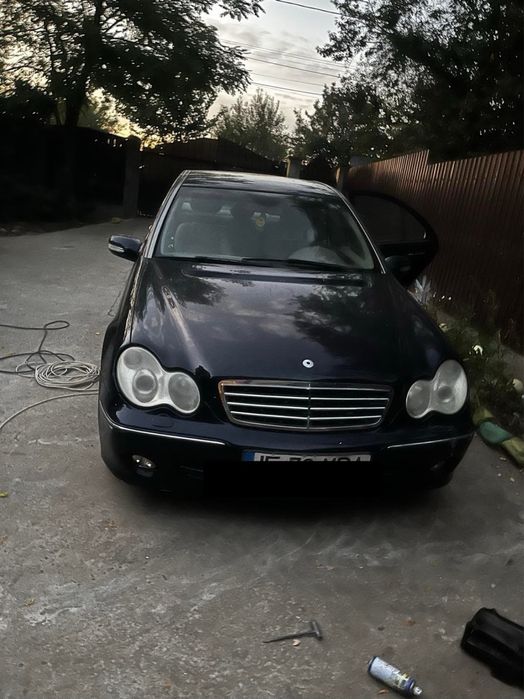 MERCEDES-BENZ C-Class 0 — imagine 2