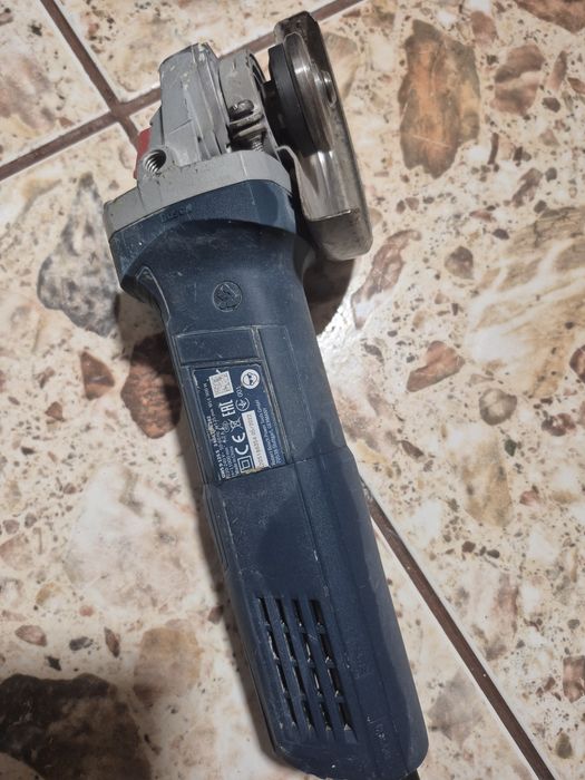 Polizor unghiular Bosch