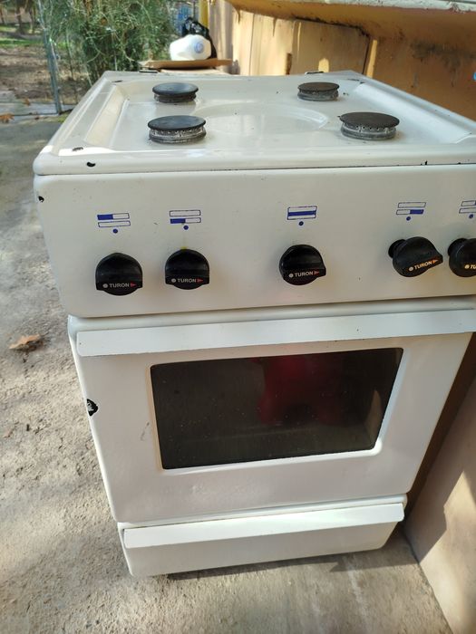 Продается газовая плита. В хорошем состоянии. Всё работает.