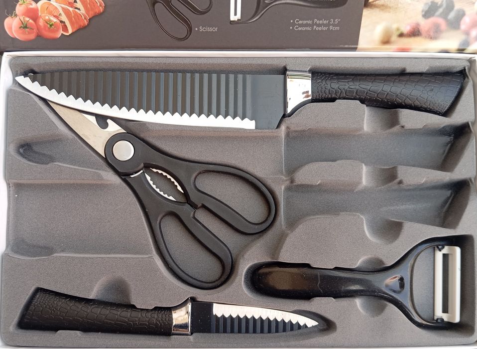 Комплект кухненски ножове + Ножица и Белачка ZEPTER