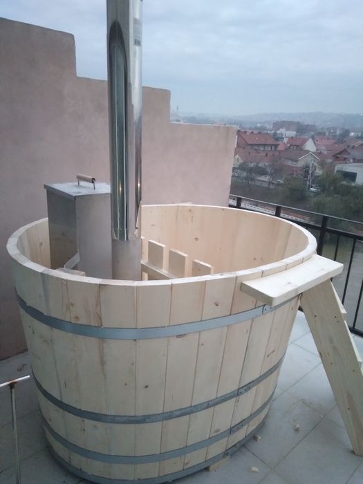 Ciubar din lemn de molid pentru baie