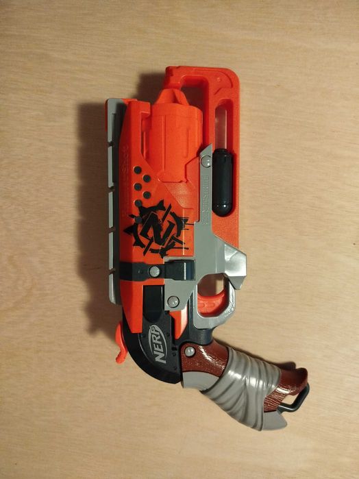 Blaster Nerf Zombie Strike Hammershot