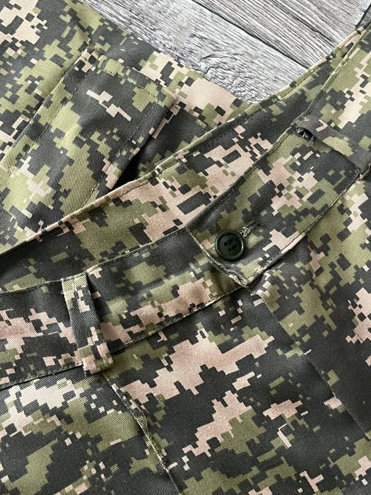 Продам военную форму для школы