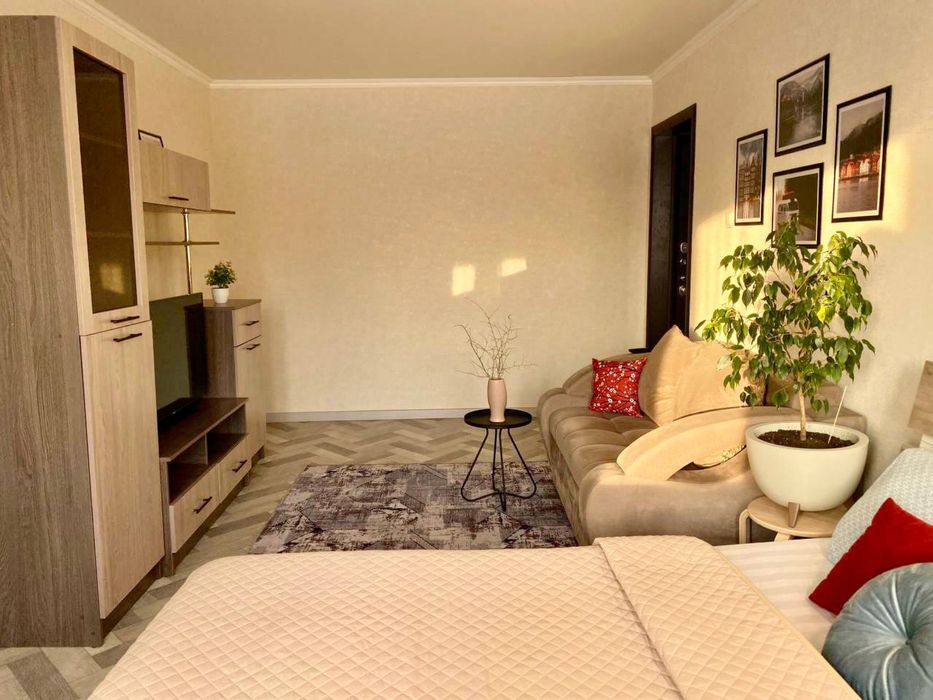 1 комн квартира в районе Ласточки