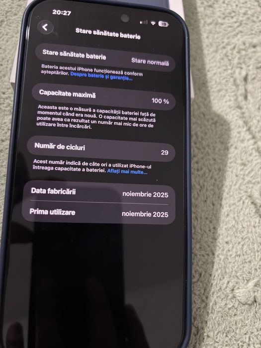 Vând iphone 17 pro max 256 gb