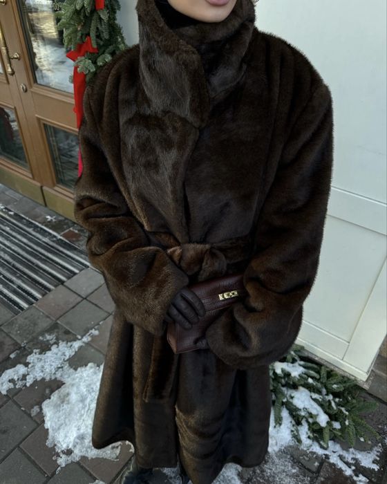 ШУБА L-XL премиум срочно