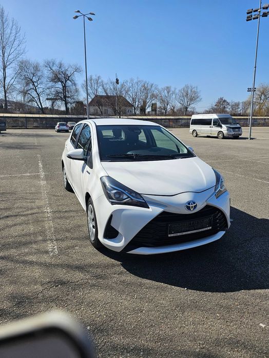 Toyota Yaris Hybrid 2017