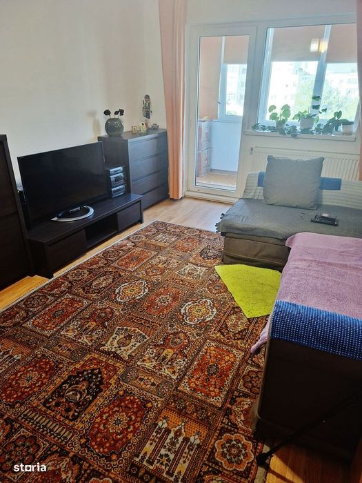 Dacia - Apartament izolat, cu centrala cu gaz si boxa in proprietate