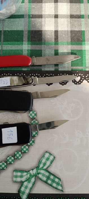 Продавам стари джобни ножчета