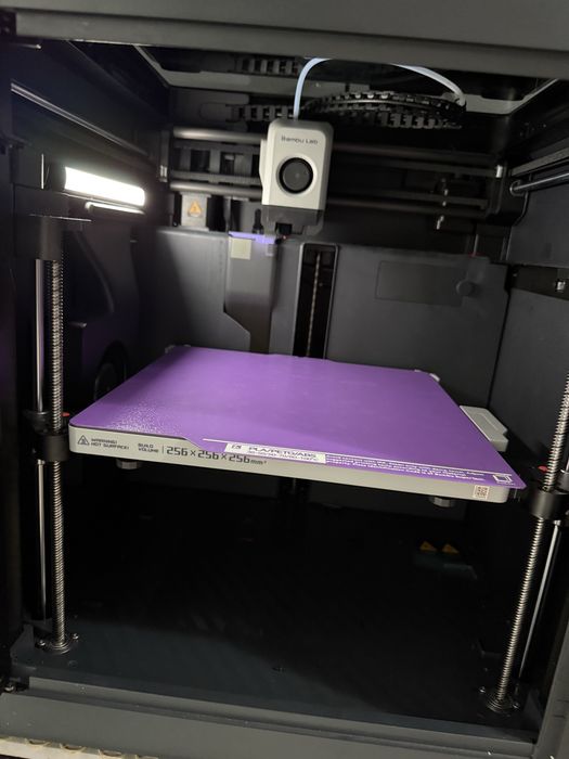 Imprimanta 3D Bambu Lab P1S + AMS + Accesorii + 5 role filament - 451 ore functionare