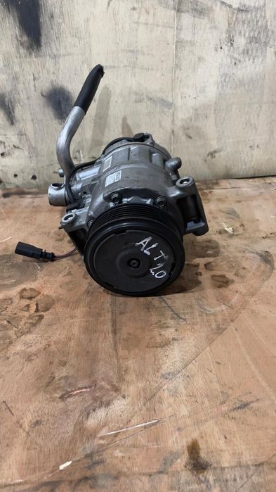 Компрессор кондиционера Audi A4 ALT