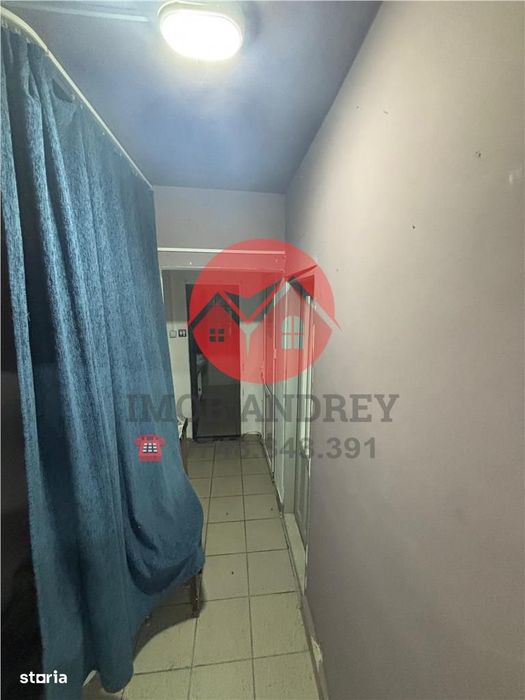 Închiriere spatiu parter, 25 mp, zona Vest, vitrina, trafic pietonal