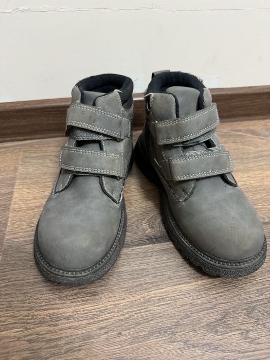 Отдам ботинки демисезонные