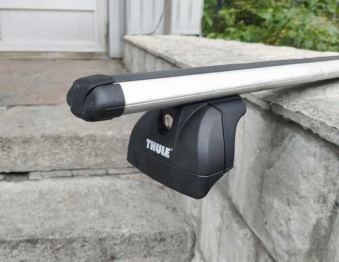 Thule багажник Toyota Auris, Corolla, напречни греди, рейки