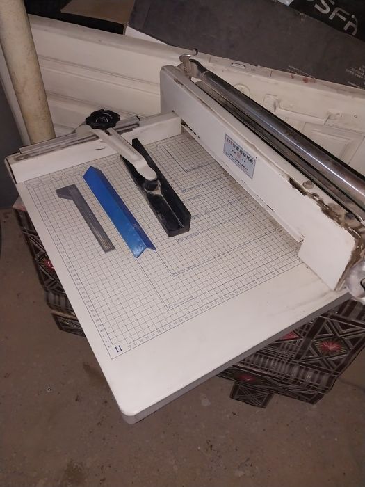 Резак для бумаги сабельный YG-BPS-02 A3.