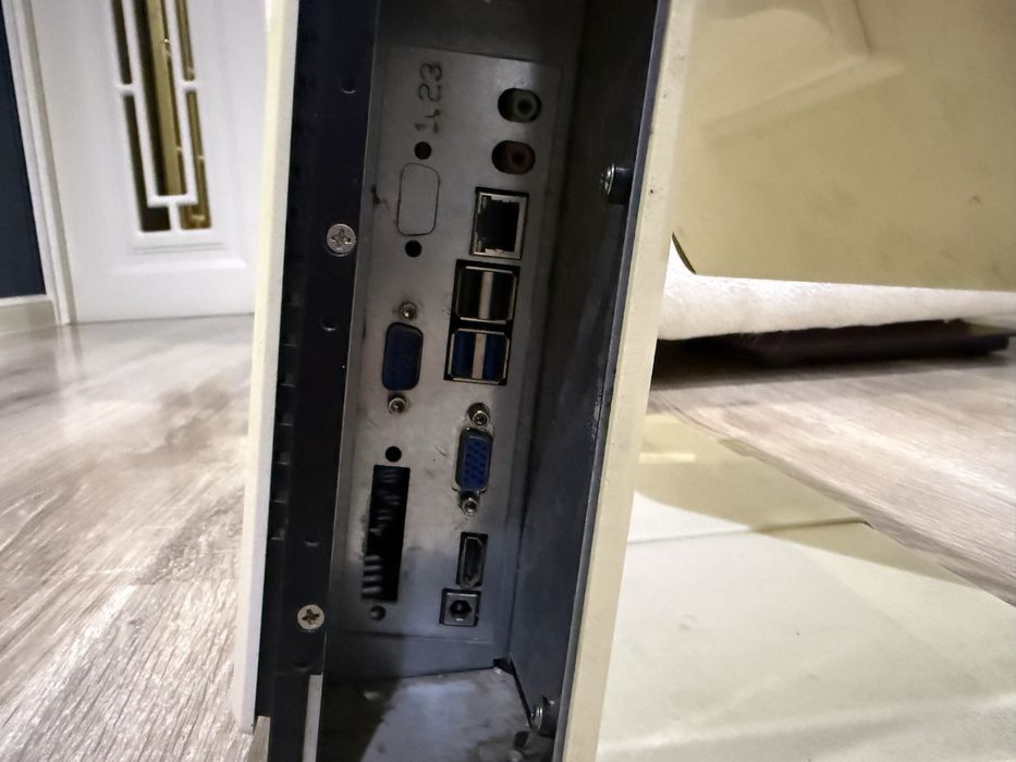 * OPPOL POS моноблок intel Core i3 (требуется ремонт)