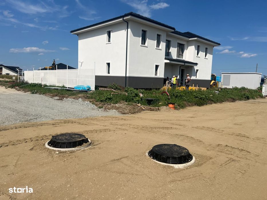 Casa Duplex  teren 300 mp - predare 2026 - 4 camere, 3 bai - Sura MicA