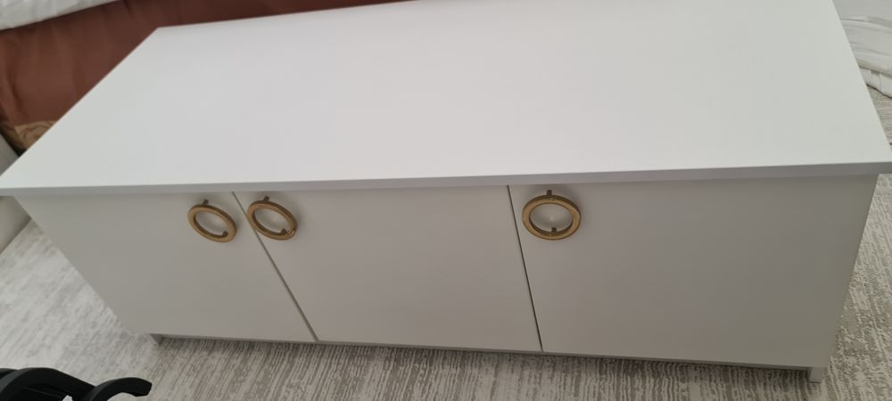 Продаем дешево шкаф- тумбу.