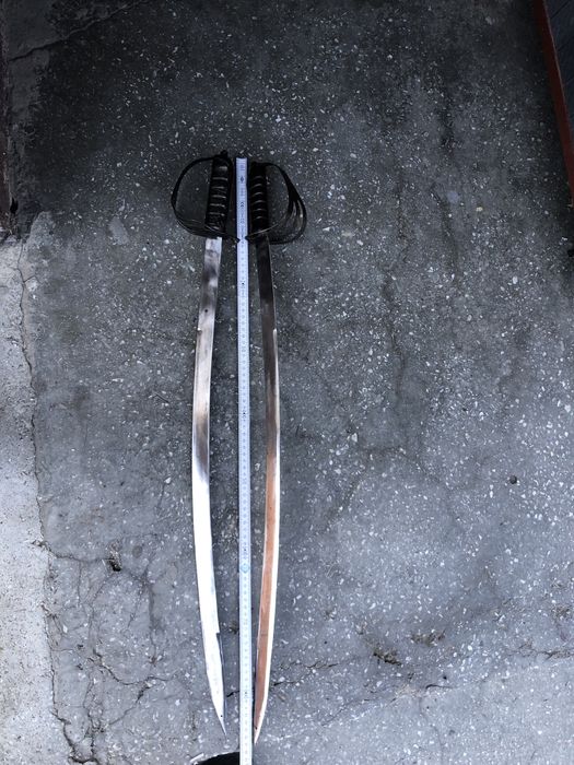 Vind 2 sabii panoplii