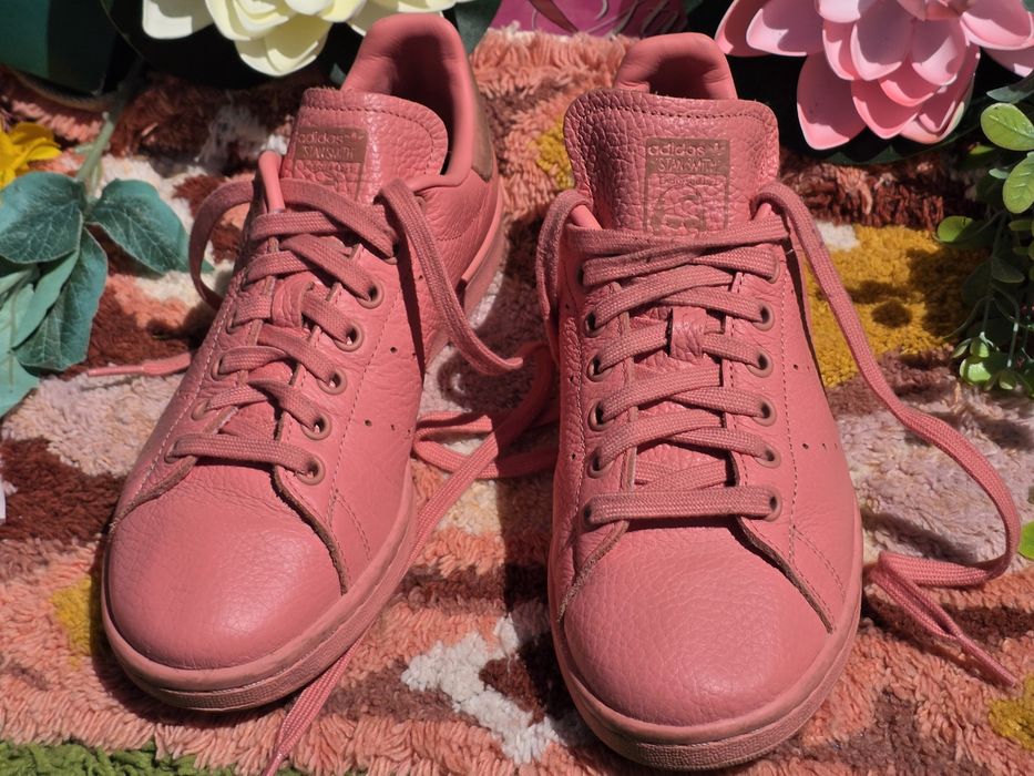 Adidas Sam Smith кецове от кожа в неоново розово