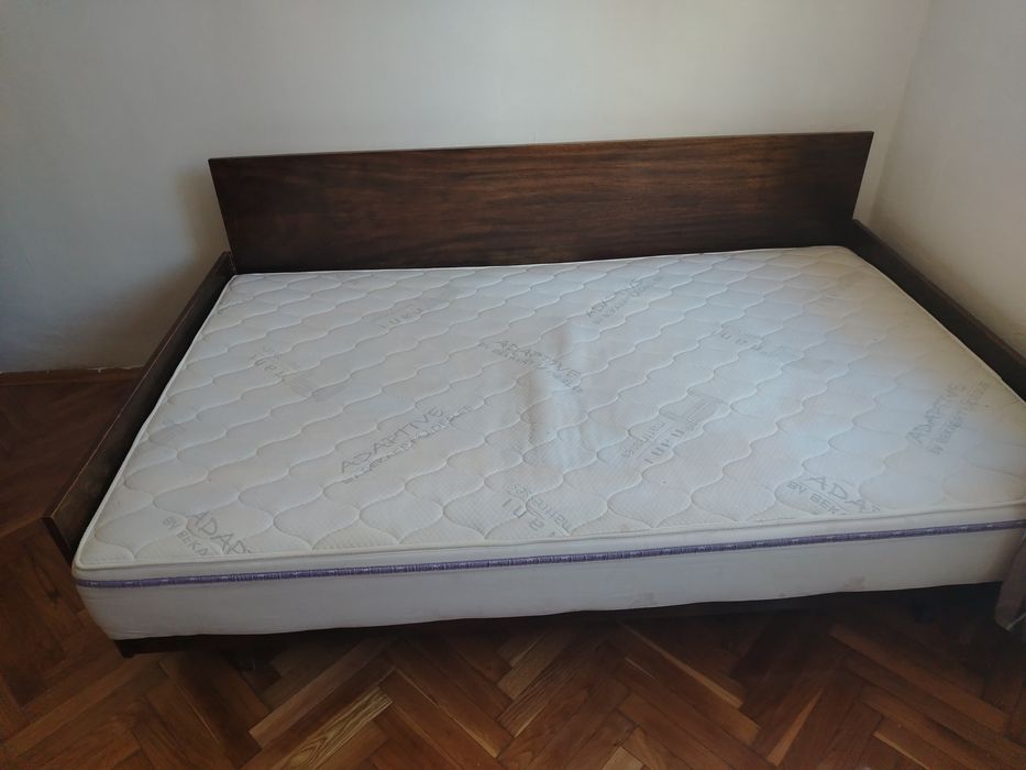 Подарявам мебели