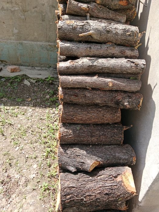 Дрова из фруктовых деревьев.Яблоко, персик, вишня